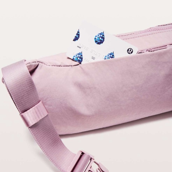 Lululemon On The Beat Belt Bag - Picture 4 of 12